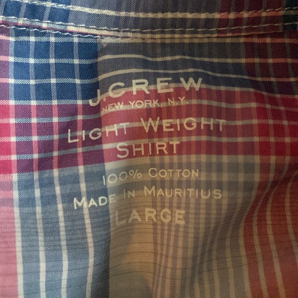 J. Crew Men’s Lightweight Button Down Shirt - Picture 2 of 3